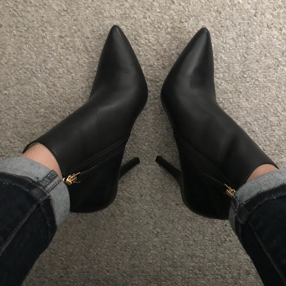 FALL 🍂Nine West Ankle boots